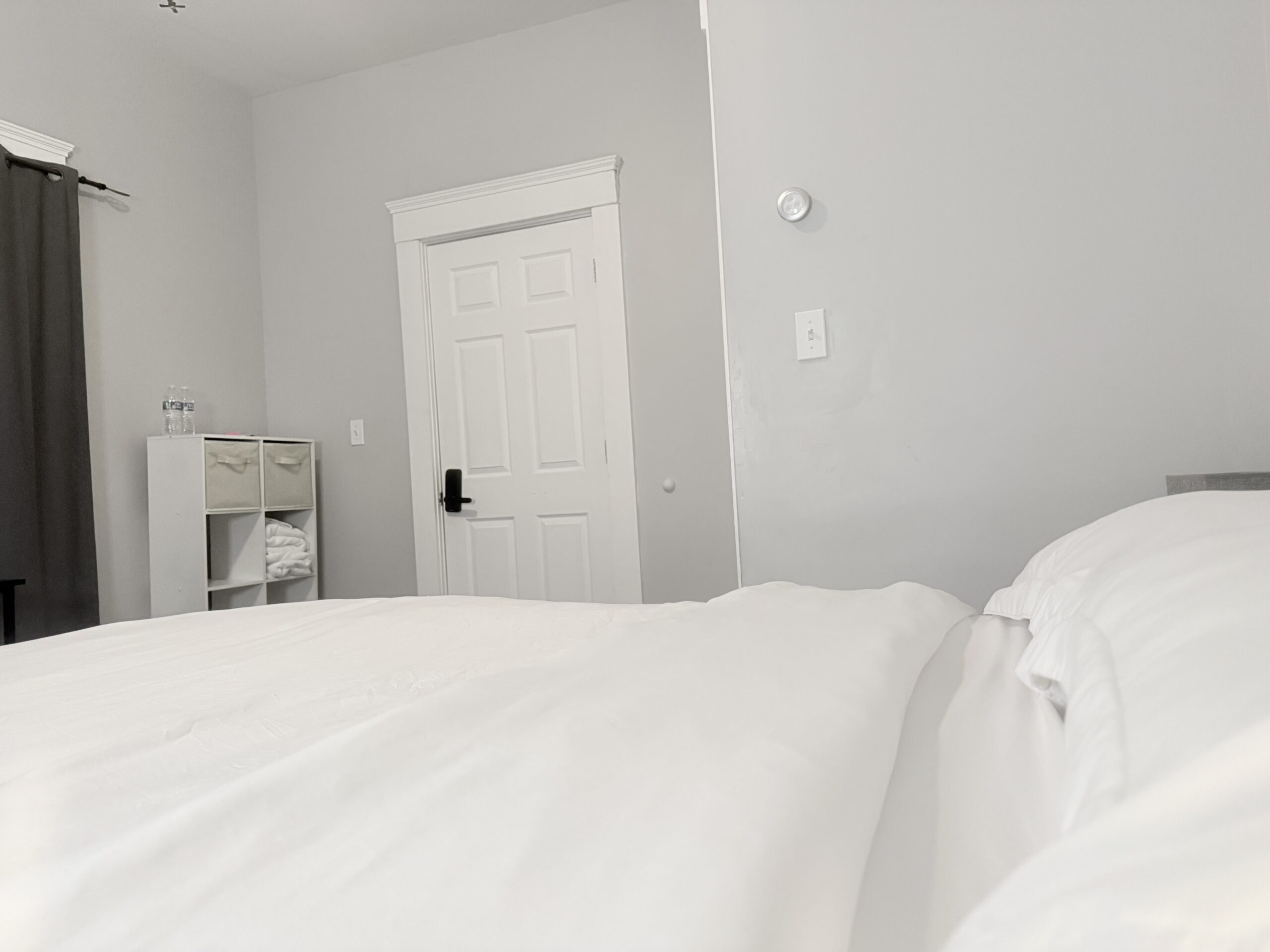 READY NOW UNO Room | Spotless First-Floor Private Room Near Lakewood