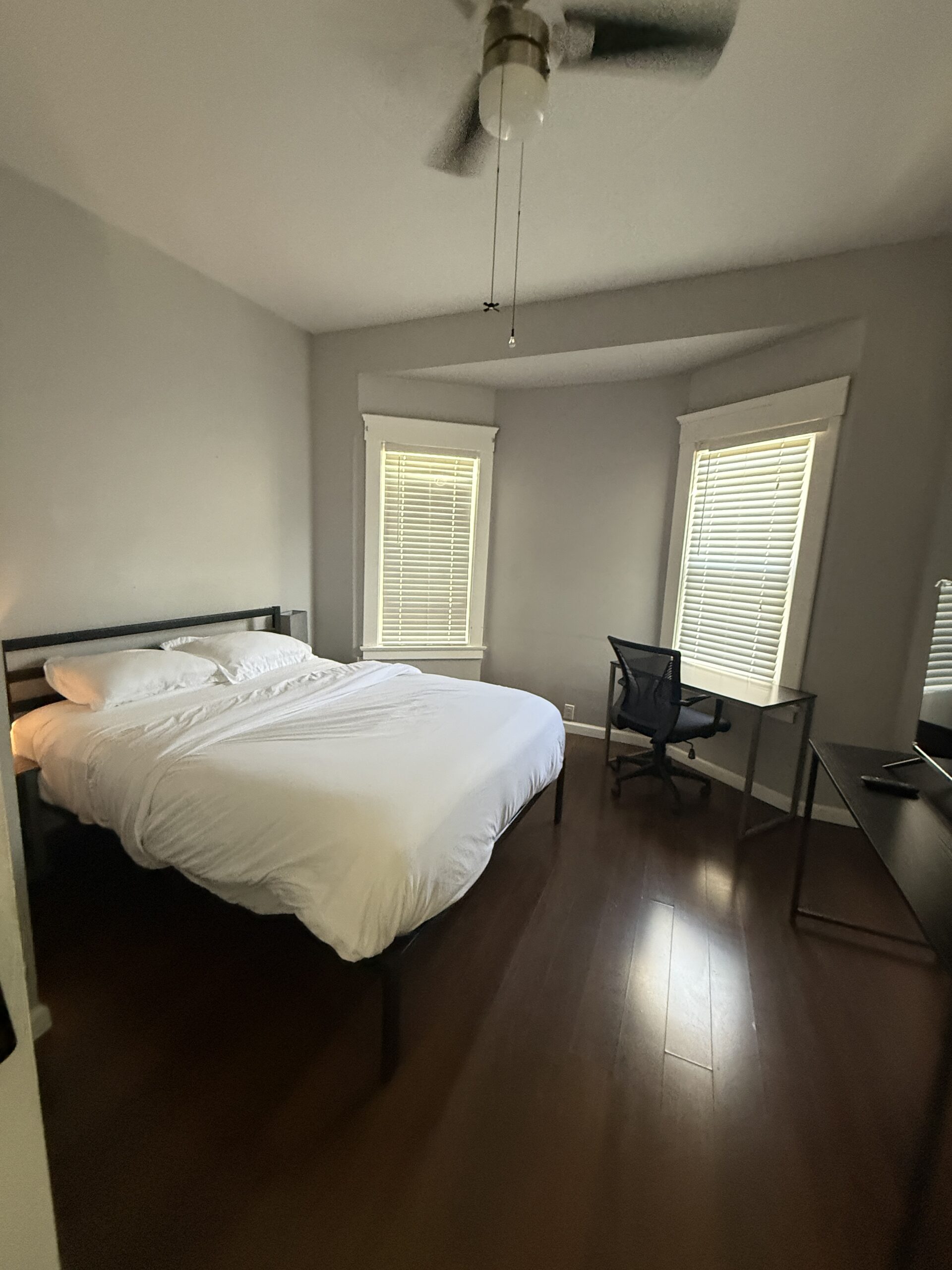 First floor private room near edgewater
