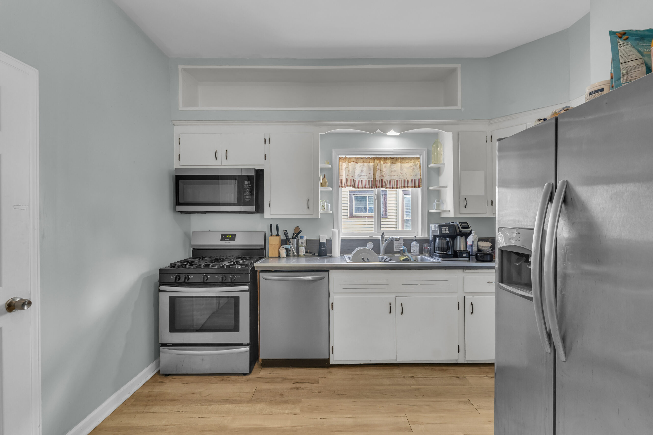 Shared Full Kitchen