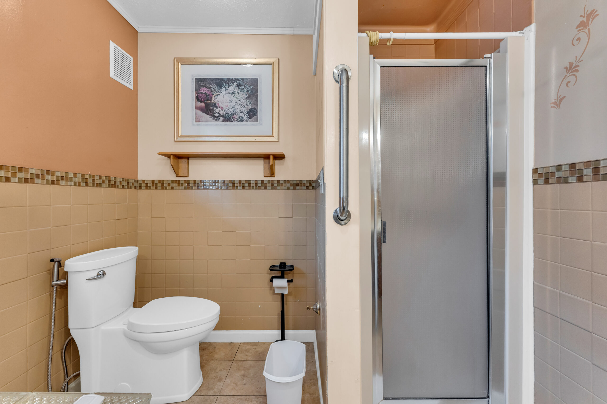 Bathroom 2nd floor