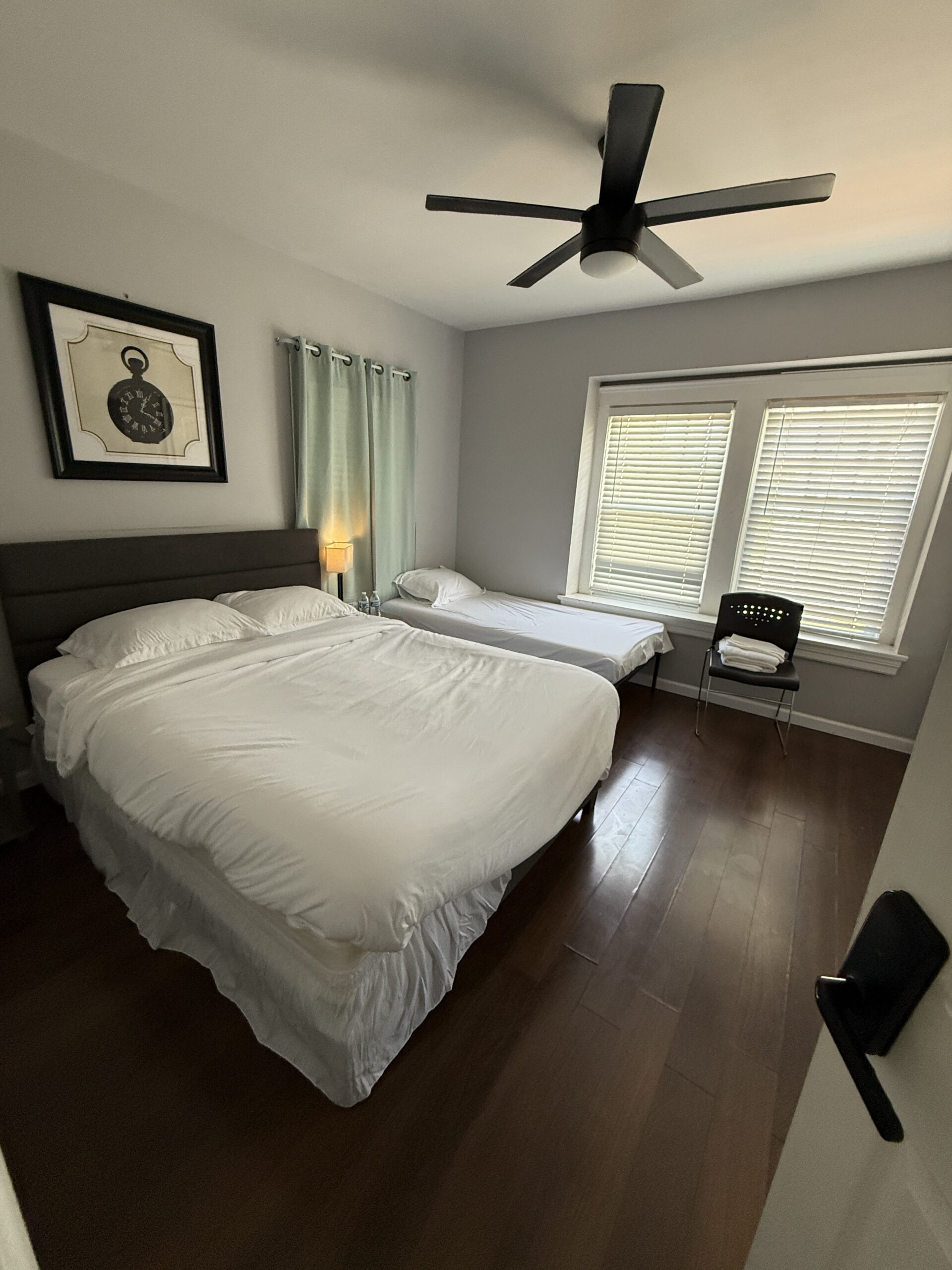Still time to upgrade your stay. Get a private bathroom and more space only at swj